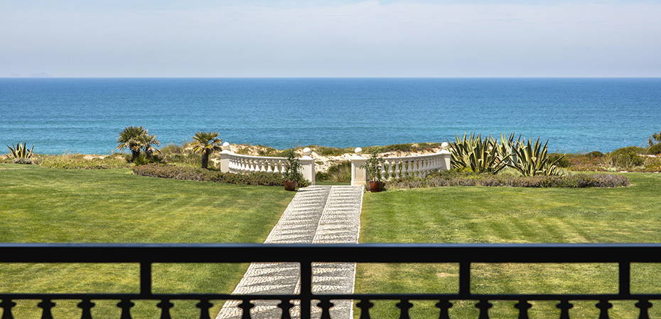 Ocean Front Room - Praia D'El Rey Marriott Golf & Beach Resort