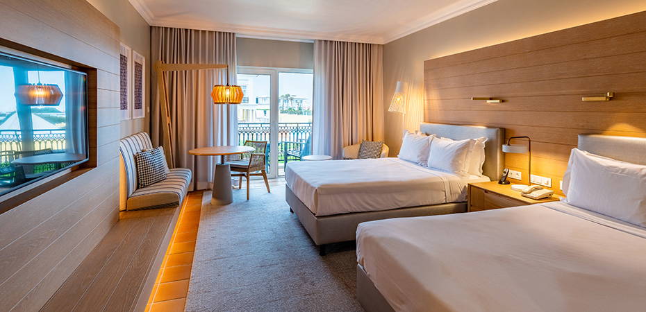 Partial Ocean View Room - Praia D'El Rey Marriott Golf & Beach Resort