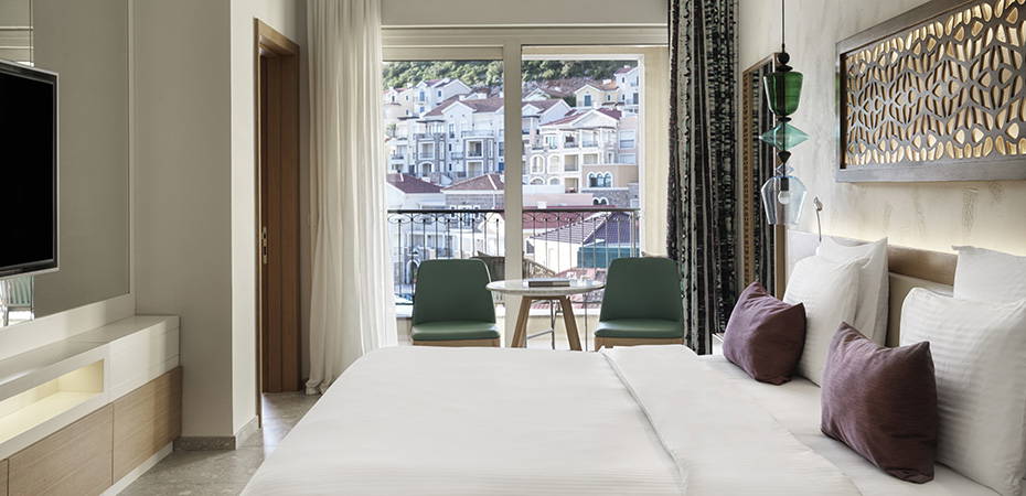 Grand Poolside Zimmer - The Chedi Hotel & Residences Lustica Bay, Montenegro
