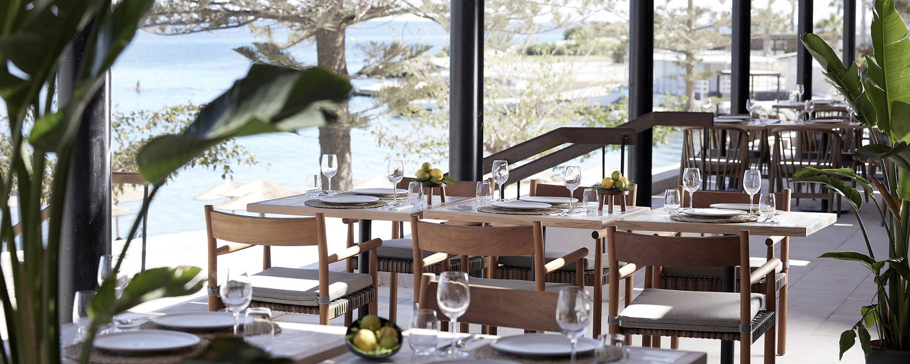 Tsouka Restaurant Terrasse - Ella Helea
