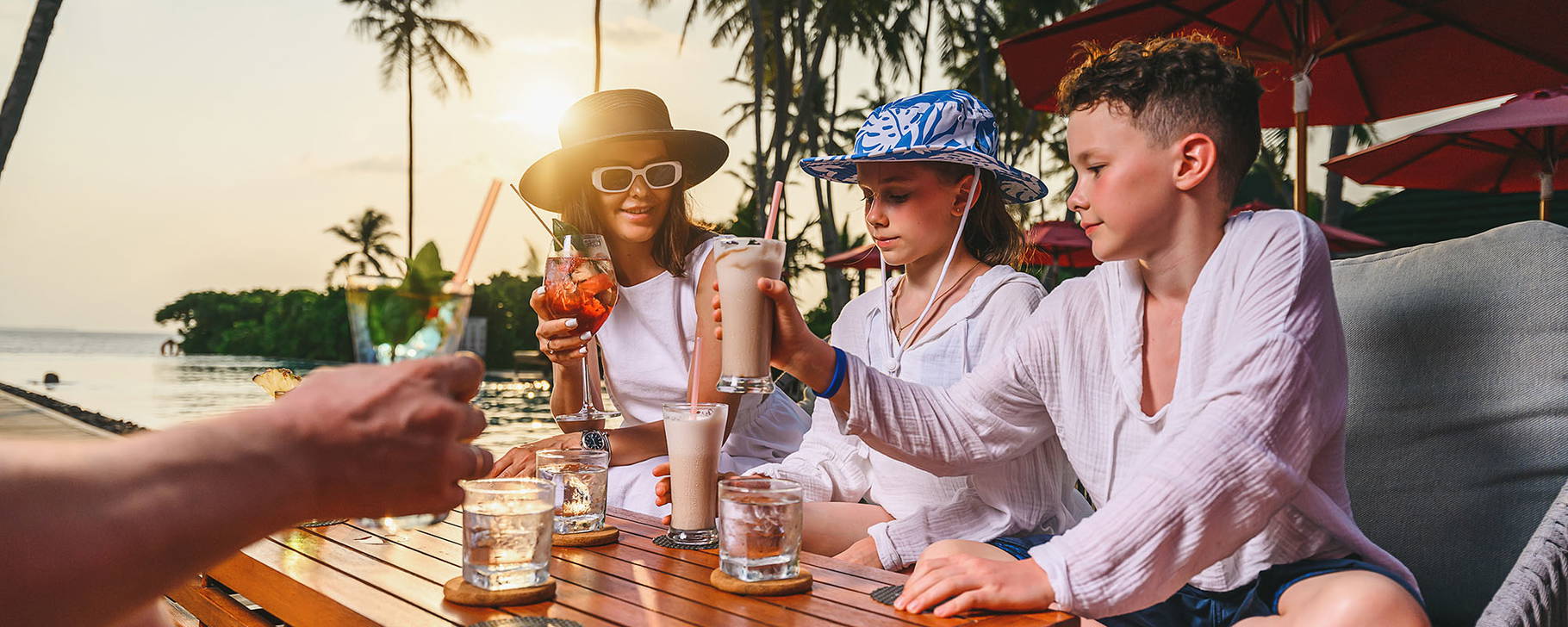 Orchid Bar - Siyam World Maldives