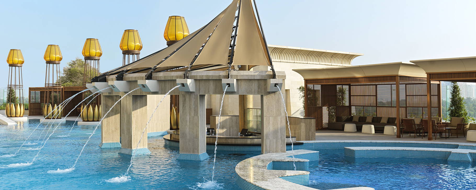 Pool Jacuzzi - Raffles Dubai